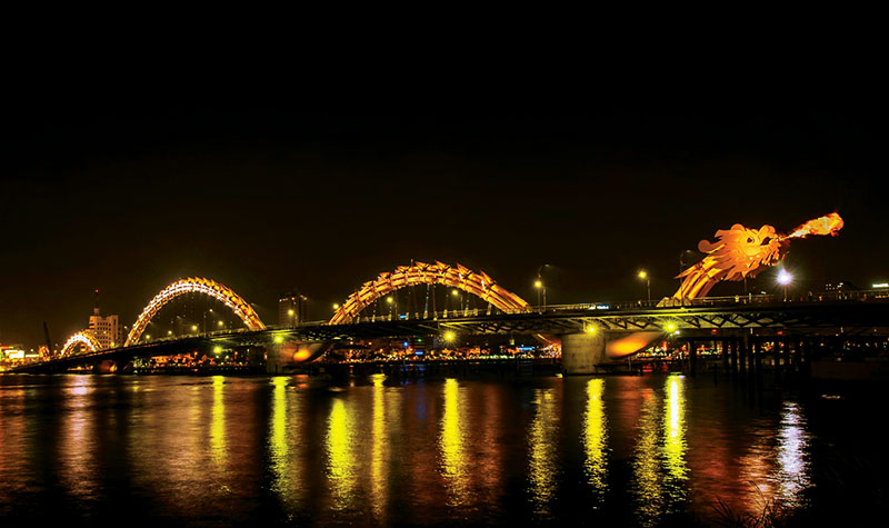 龙桥, 岘港