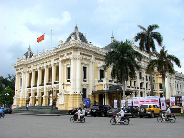 Hanoi Opera House - Hanoi Travel Guide