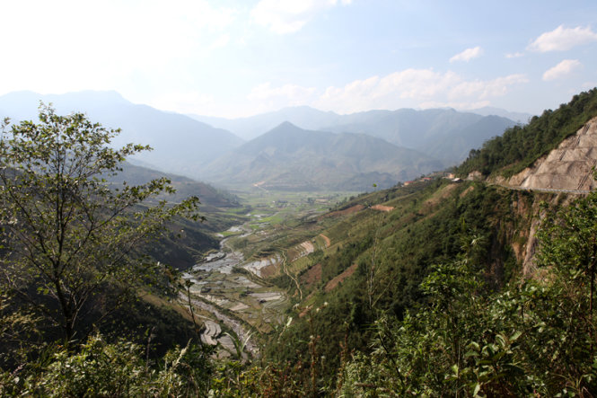 Monsoon tourism of Cao Pha Valley-2